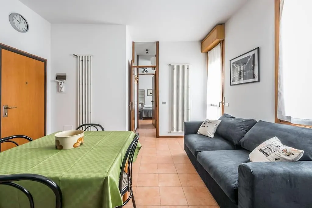 Appartamento Design Dwelling Near Policlinico Modena Italia